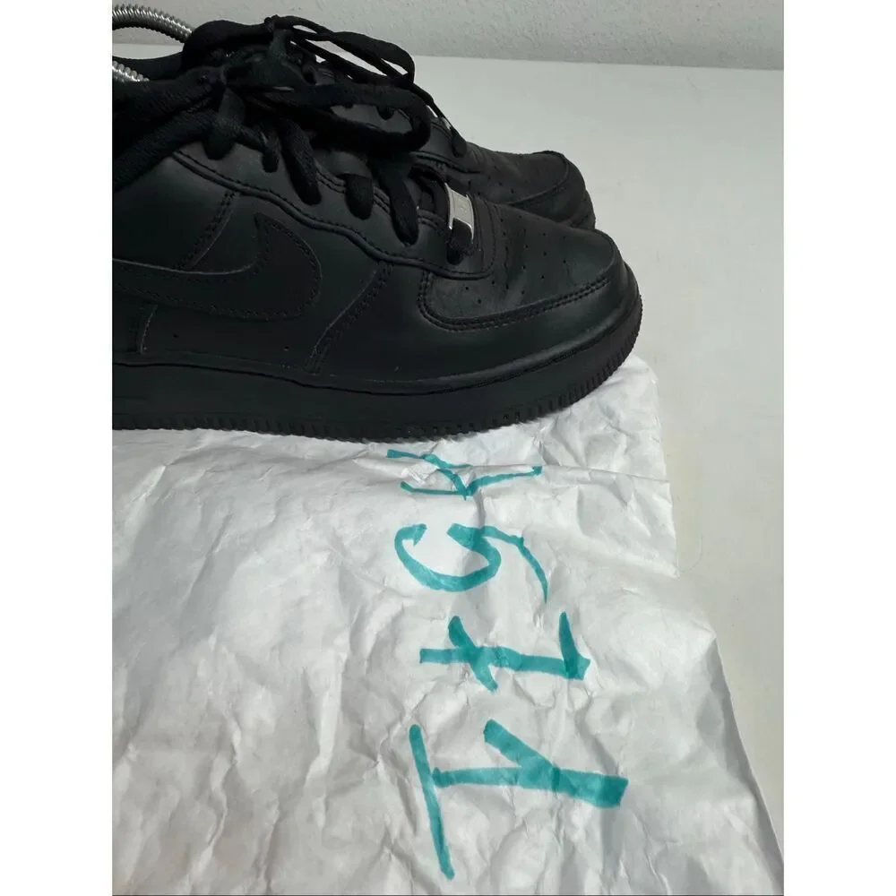 Nike Air Force 1 Low Kids Shoes Size 6Y Sneakers Triple Black DH 2920-001* Notes